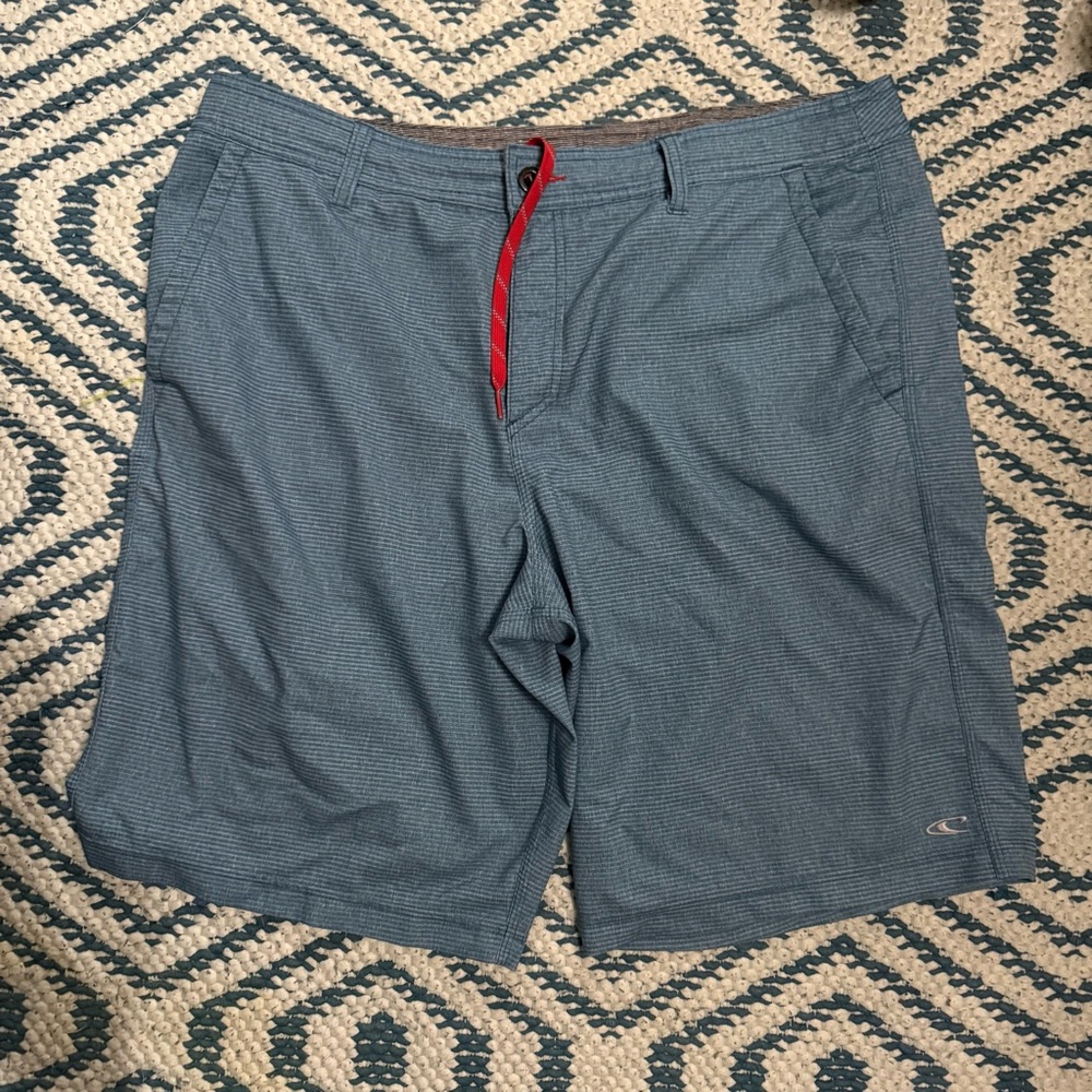 Blue gray O’Neill hybrid shorts